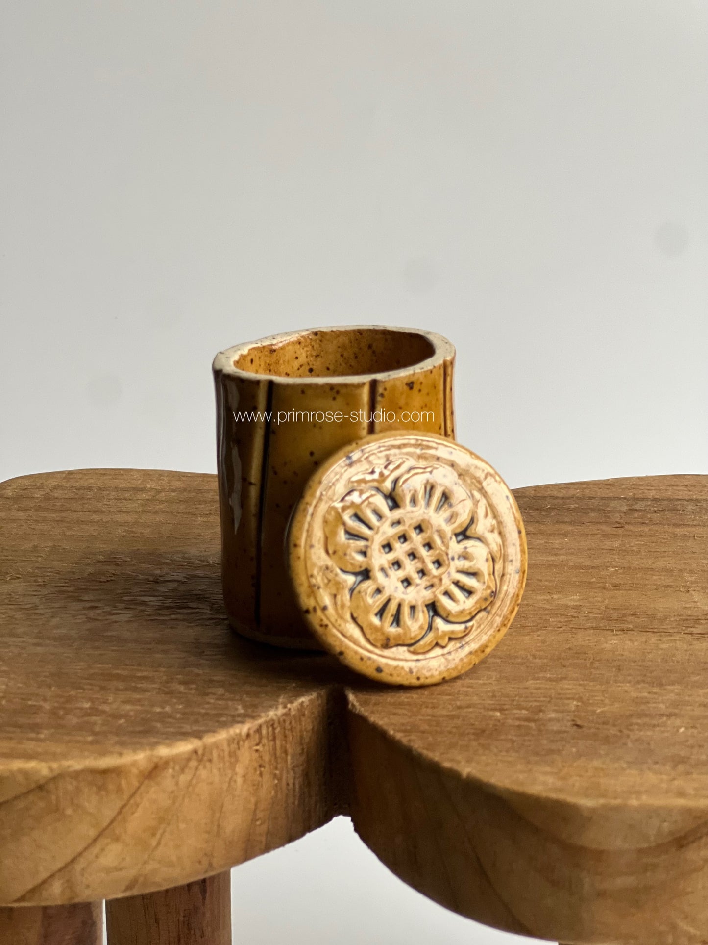 Ceramic Decorative Mooncake Jars (with Lids)
