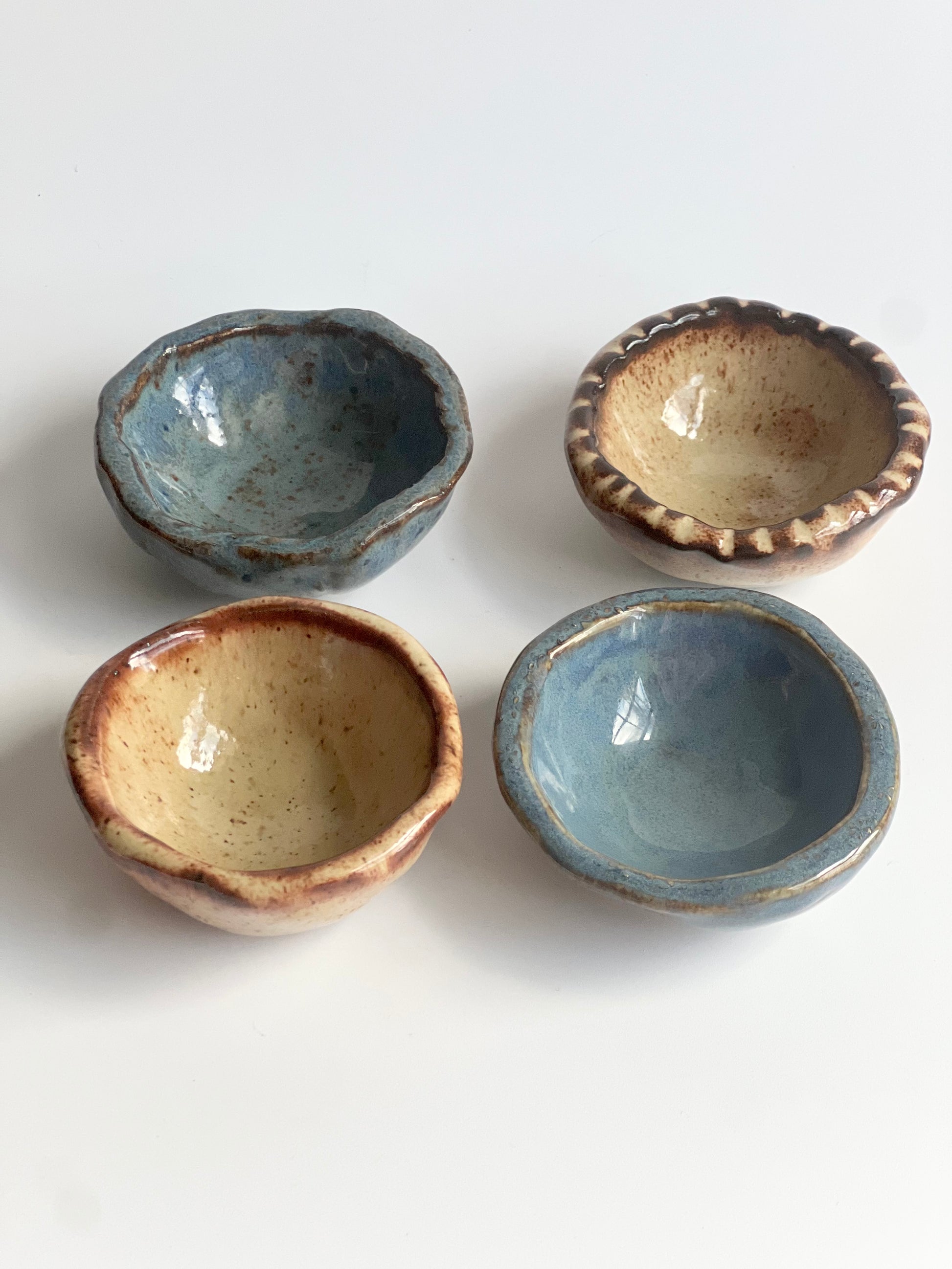 Ceramic Pinch Pot (Shino) – Primrose Studio