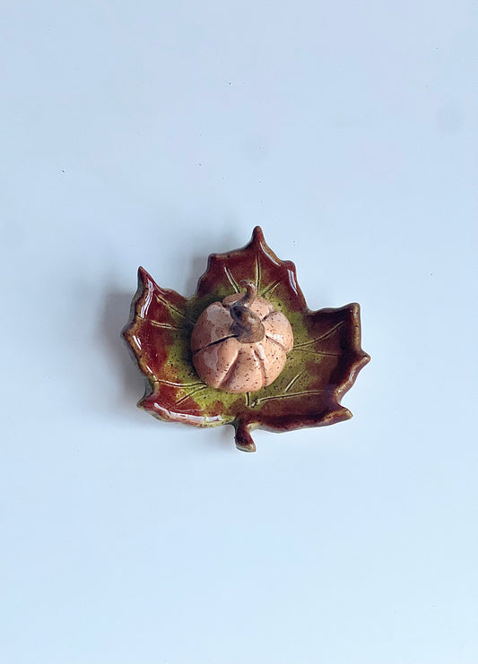 Ceramic Decorative Pumpkin on Leaf (Mini)