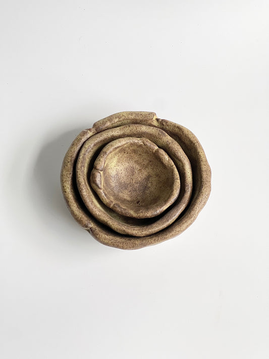 Ceramic 3-Nesting Pinch Pot