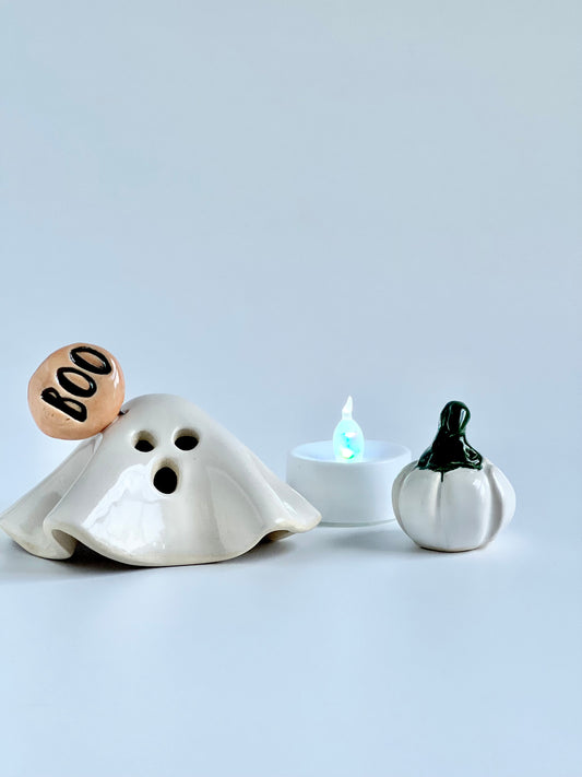 Ceramic Ghost with Mini Pumpkin (Includes Color Changing Tea Light) (G-2)